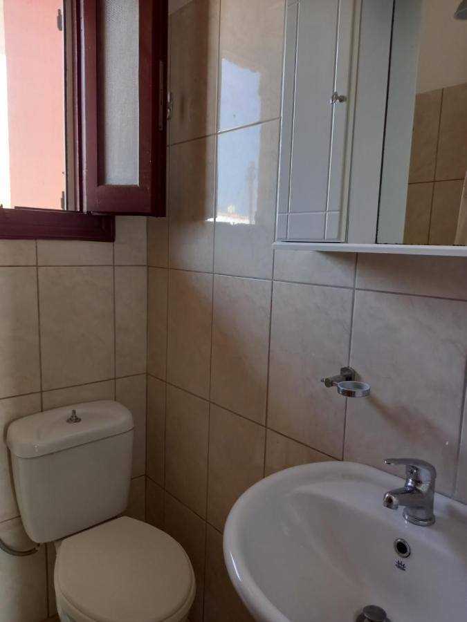 Kostas Apartments Сідарі Екстер'єр фото