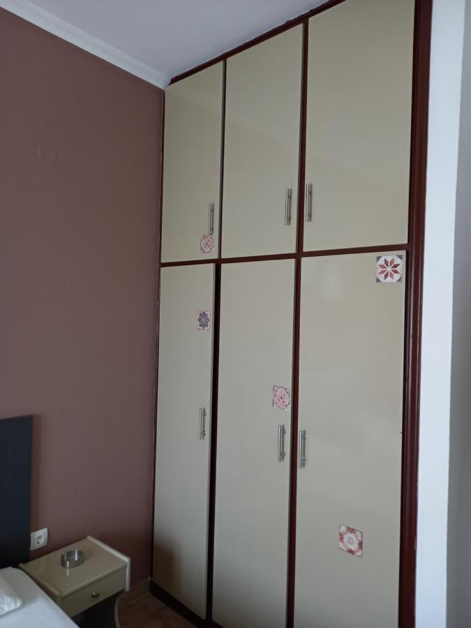 Kostas Apartments Сідарі Екстер'єр фото