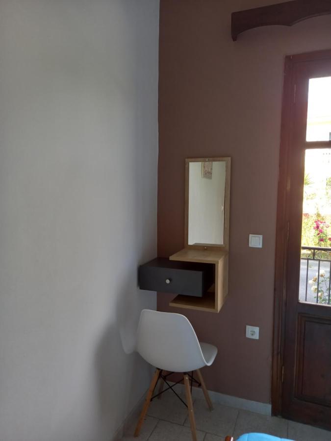 Kostas Apartments Сідарі Екстер'єр фото